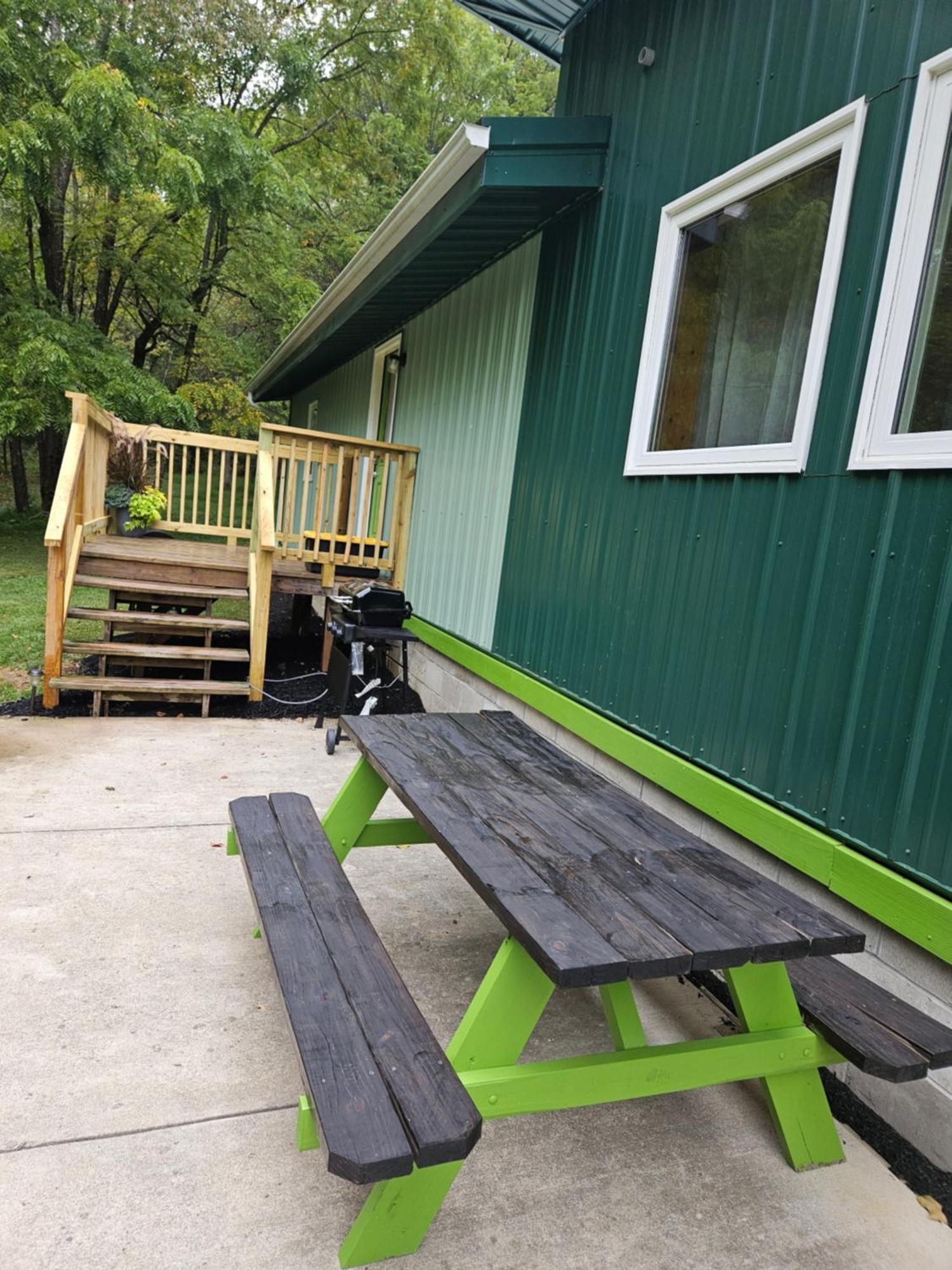 Frog Hollow At Hocking Vacations Logan Bagian luar foto